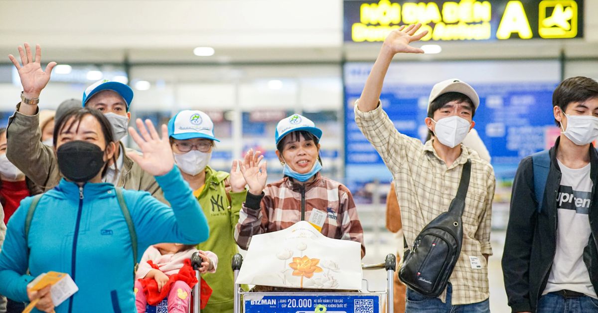 Vietnam Airlines tổ chức chuyến bay miễn phí đưa người lao động về quê đón Tết, xem ngay chi tiết cách thức đặt vé hết sức đơn giản tại đây