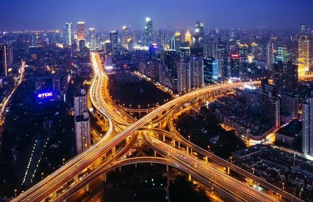 Thạc sĩ thất nghiệp đi làm shipper, 12 năm bám trụ ở thành phố lớn chỉ tiết kiệm được 340.000 đồng: "35 tuổi quả là cái hố đau đớn" - Ảnh 3. Thạc sĩ thất nghiệp đi làm shipper, 12 năm bám trụ ở thành phố lớn chỉ tiết kiệm được 340.000 đồng: "35 tuổi quả là cái hố đau đớn" - Ảnh 3.