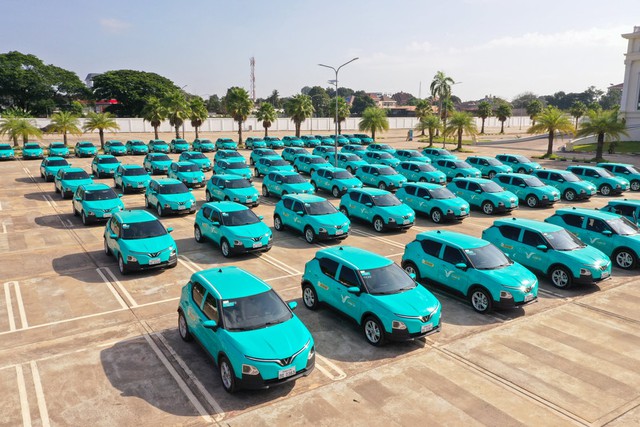 Tròn một năm đi vào hoạt động, hãng taxi của tỷ phú Phạm Nhật Vượng đã phục vụ 50 triệu lượt khách, nắm 18,17% thị trường- Ảnh 1.