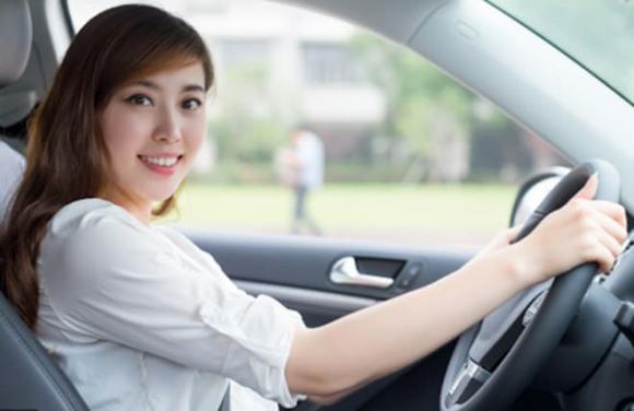 lái xe, tài xế, kinh nghiệm lái xe, hạ kính xe ô tô lái xe, tài xế, kinh nghiệm lái xe, hạ kính xe ô tô