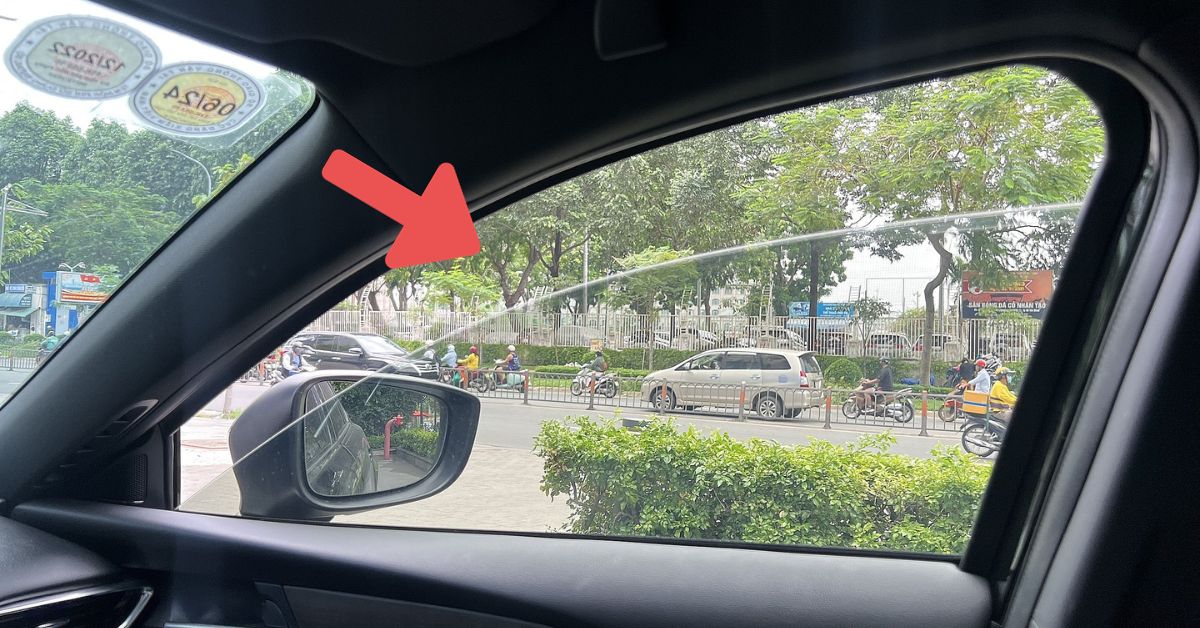 Tài xế lâu năm chỉ mở 1 cửa sổ ô tô, không bao giờ mở 2 cửa: Không những giúp người trong xe vô cùng thoải mái mà còn tiết kiệm nhiên liệu, tại vì sao?