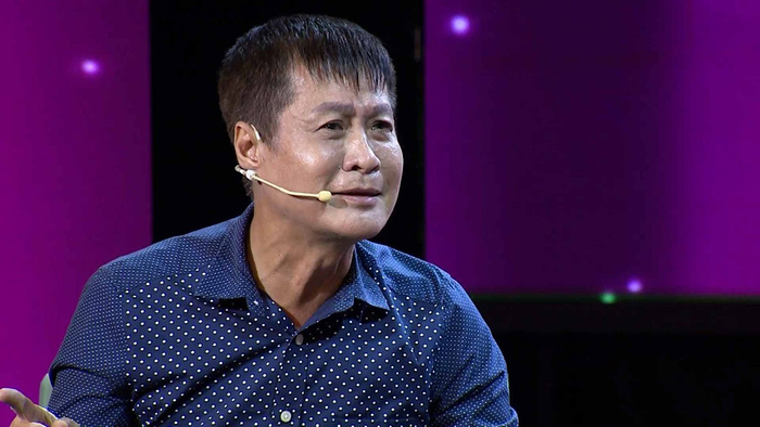 Loạt phát ngôn thẳng thắn gây tranh cãi của đạo diễn Lê Hoàng: “Chuyện Hoàng Thùy Linh lộ clip mà lôi lại thì không vui vẻ gì nhưng vẫn đáng nhớ, đáng nói'