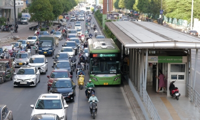 Cư dân mạng cự c.ãi: Buýt nhanh BRT Hà Nội có thể sẽ thành công nếu không bị chiếm làn