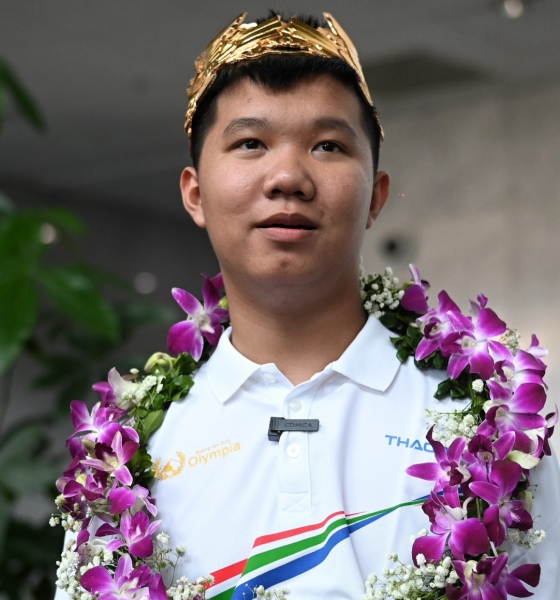Quán quân Đường lên đỉnh Olympia 2023 chia sẻ bí kíp học giỏi không tốn kém mà ai cũng có thể làm theo